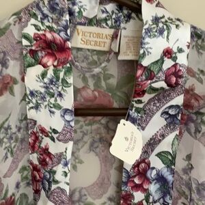 NWT 90s Victoria’s Secret Gold Label Nightie (S) Robe Paisley Roses